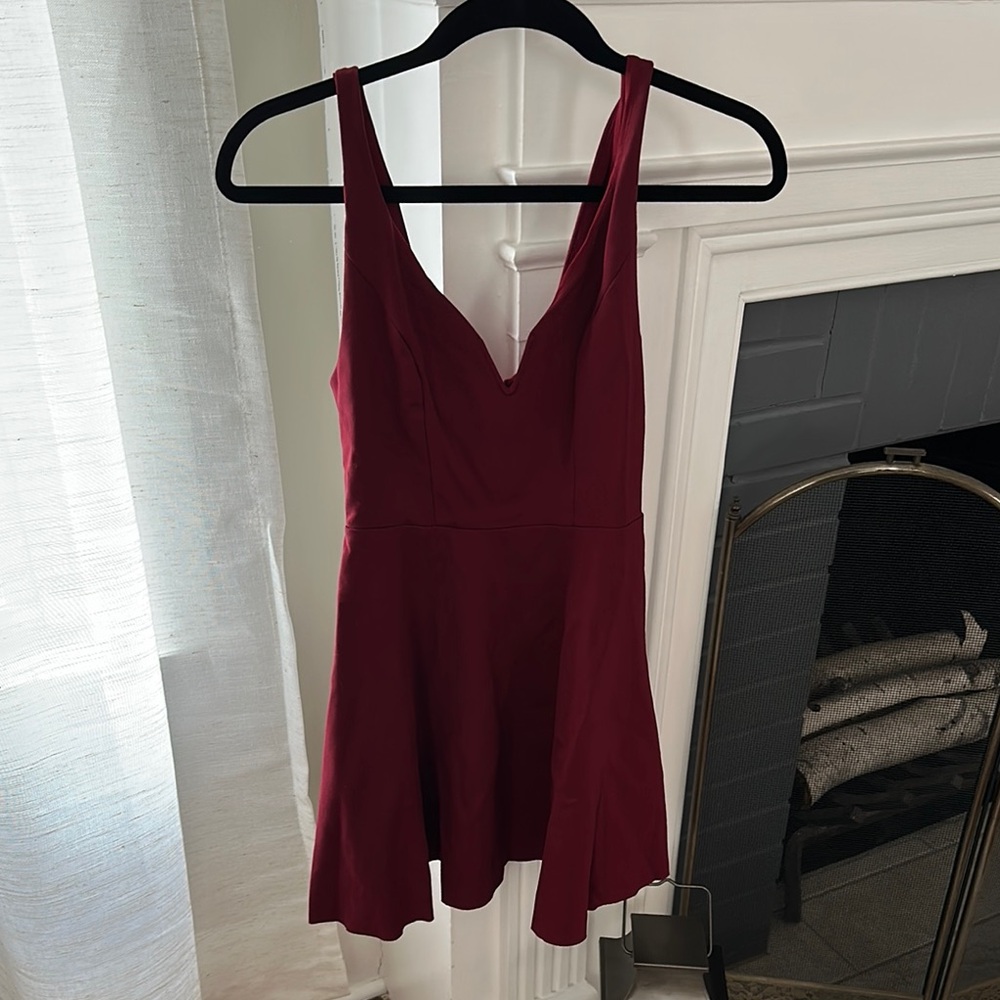 Elegant Burgundy Sleeveless Dress